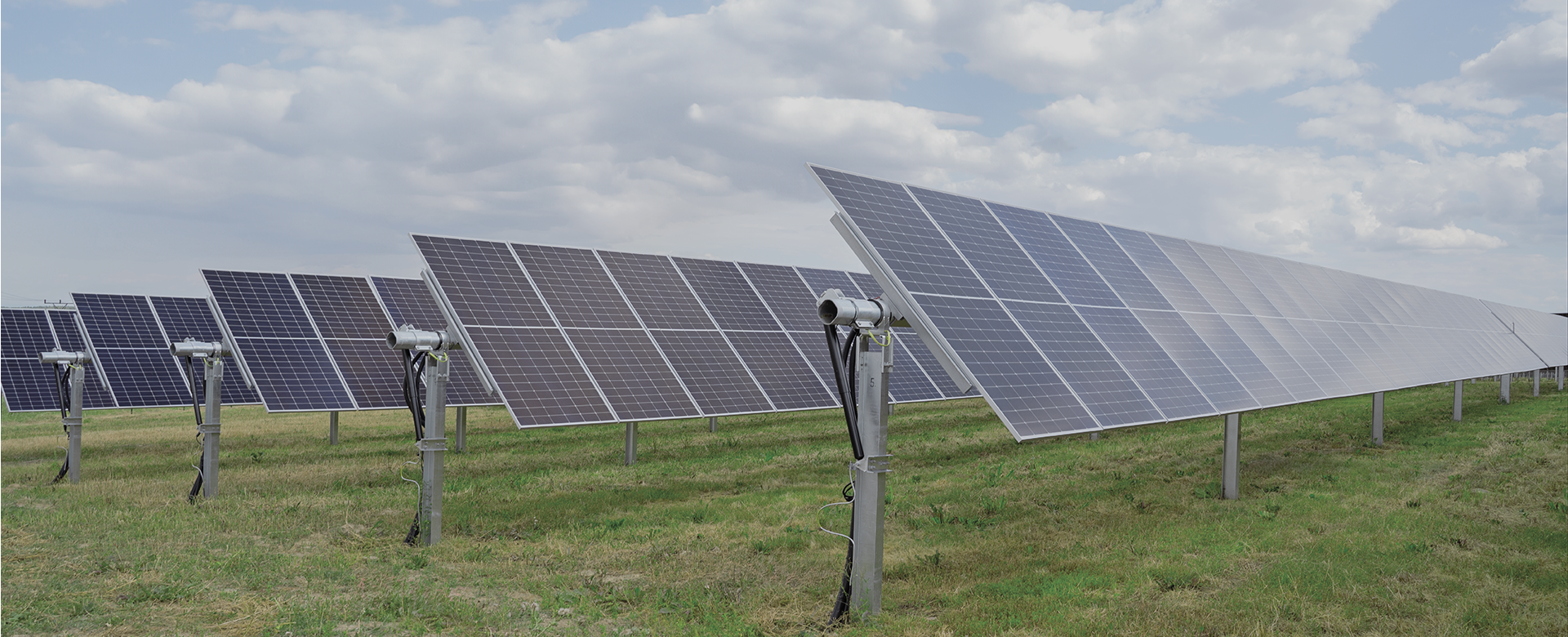 STAVÍME FOTOVOLTAICKÉ ELEKTRÁRNY